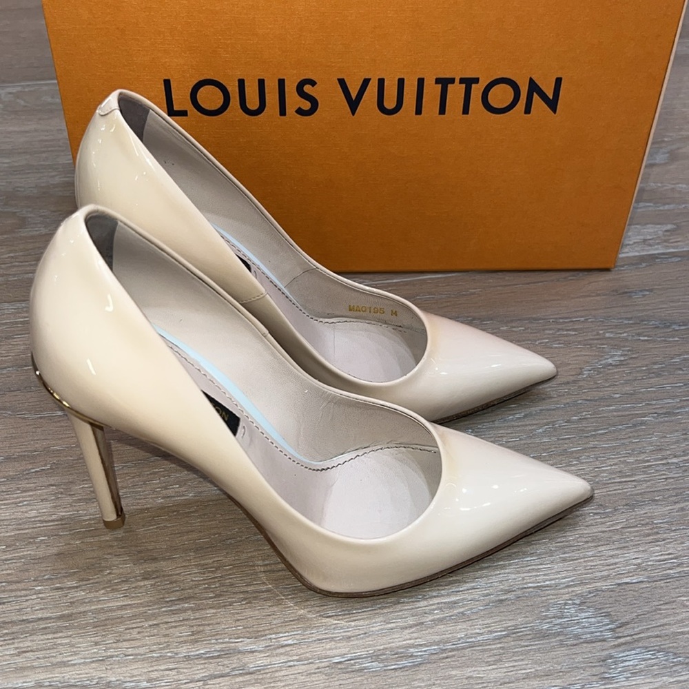 Louis Vuitton patent leather nude high heels